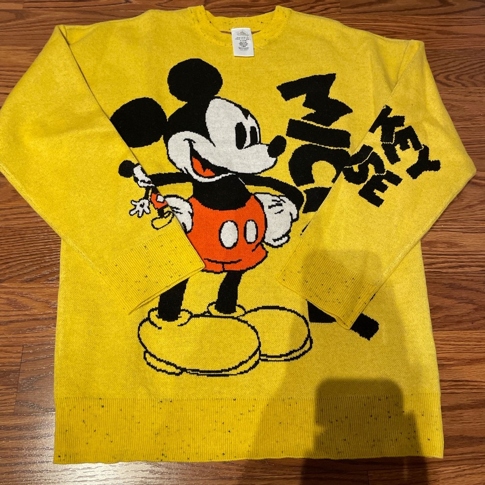 Mickey Mouse sweater new size small